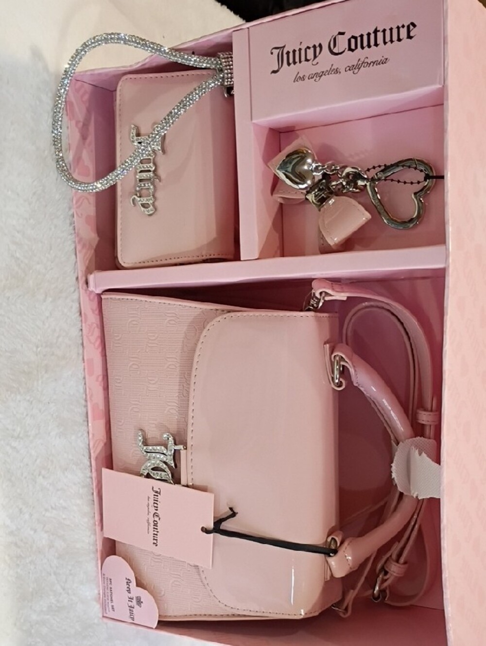 Juicy Couture Blush Pink Mini Handbag Gift Set - Picture 4 of 5